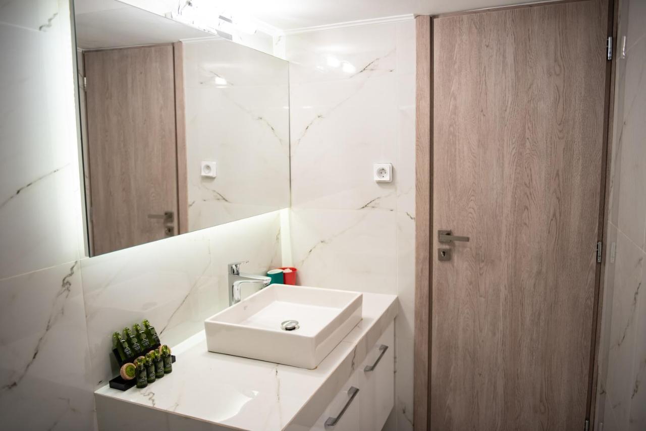 Renovated 5min From Subway Station 'attiki' Apartment Athens